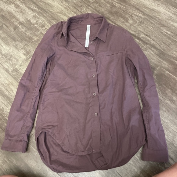 Lululemon Button Up Size 2 - Picture 2 of 4